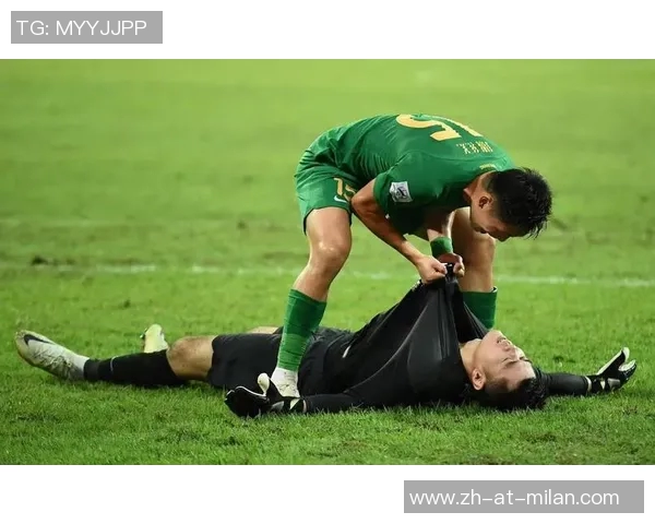 单眼皮足球球星中超赛场风采壁纸高清合集尽显独特魅力 单眼皮足球球星中超赛场风采壁纸高清合集尽显独特魅力