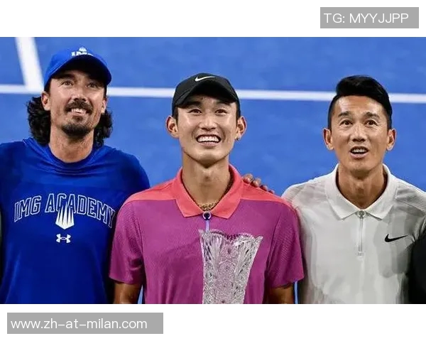 足球场上的传奇七号球星与荣耀之路:从崭露头角到世界巅峰 足球场上的传奇七号球星与荣耀之路:从崭露头角到世界巅峰